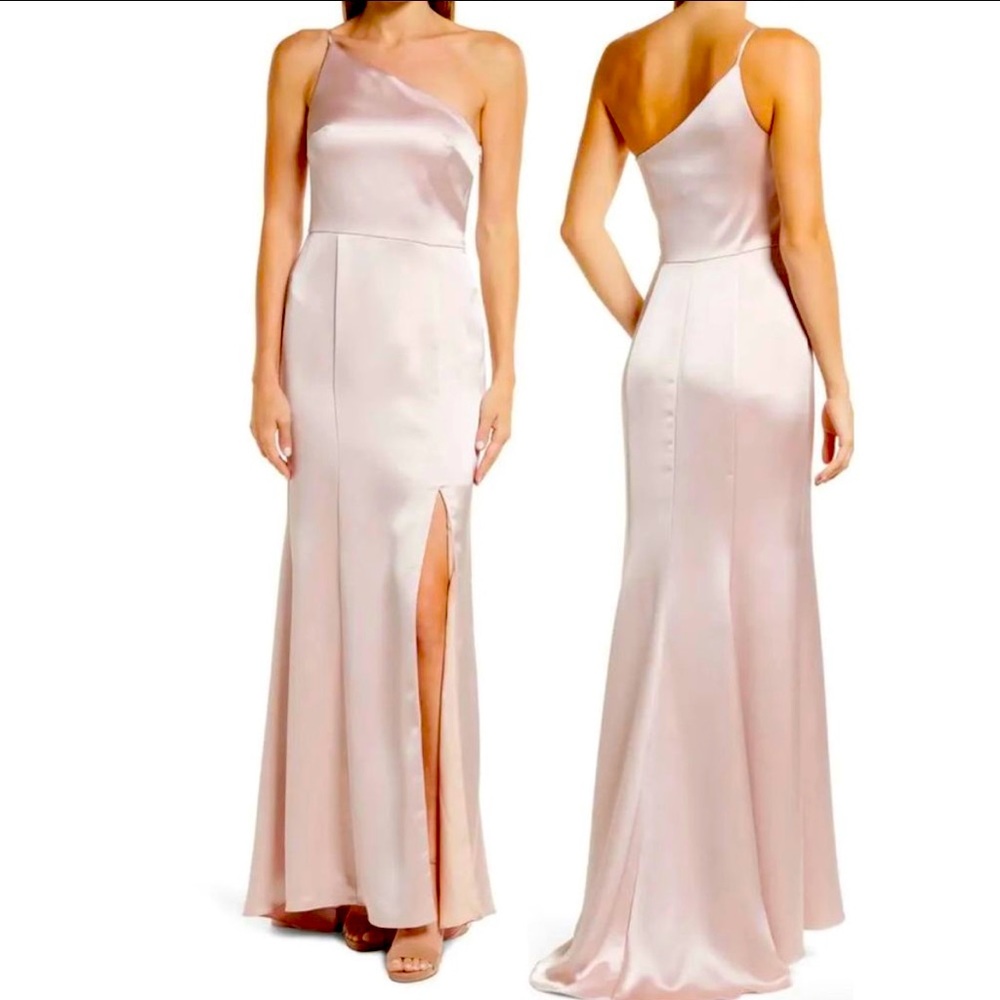 AMSALE Kaia One-Shoulder Satin Gown